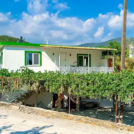 Doga Icerisinde Apartment Kas